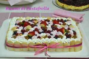 Torta_compleanno_panna:mousse_nocciola_frutta