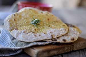 chapati, senza lievito, pane fatto in casa, pane indiano.